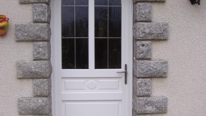 Porte PVC plein cintre - Isolation Service