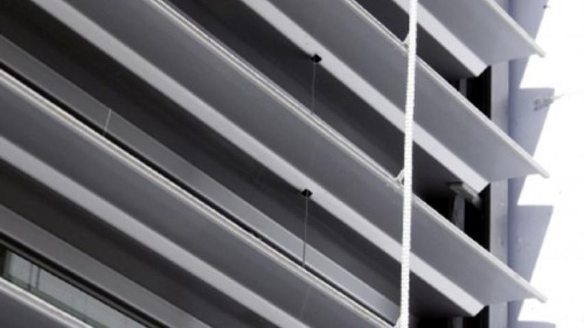 Brise soleil orientable - Isolation Service
