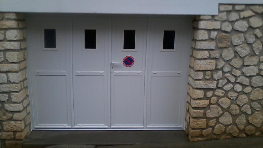 Porte battante PVC 4 vantaux - Isolation Service