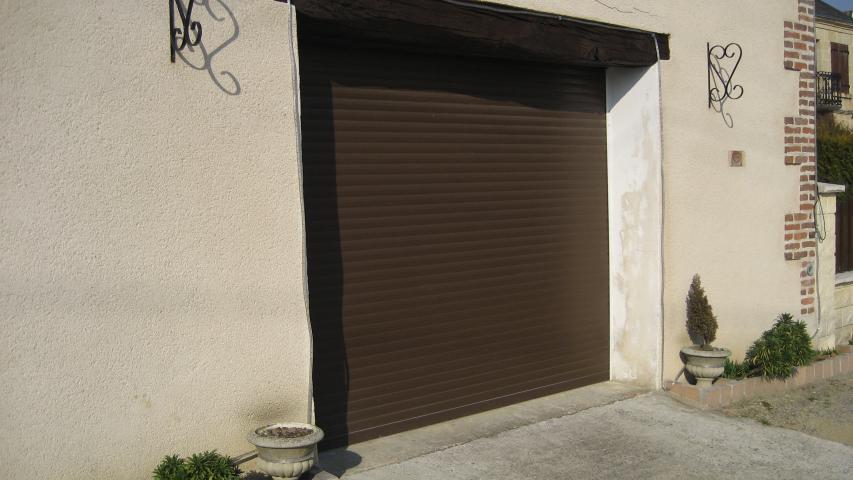 Porte de garage roulante - Isolation Service