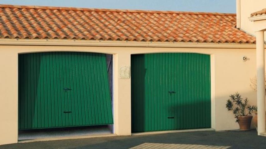 Porte basculante - Isolation Service