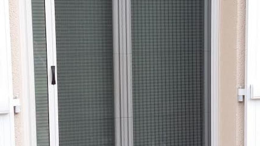 Moustiquaire plissé - Isolation Service