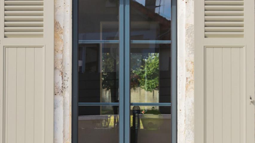 Porte fenêtre 2 vantaux