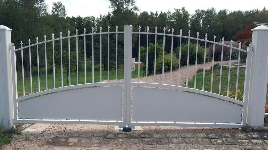 Portail Aluminium Semi-plein